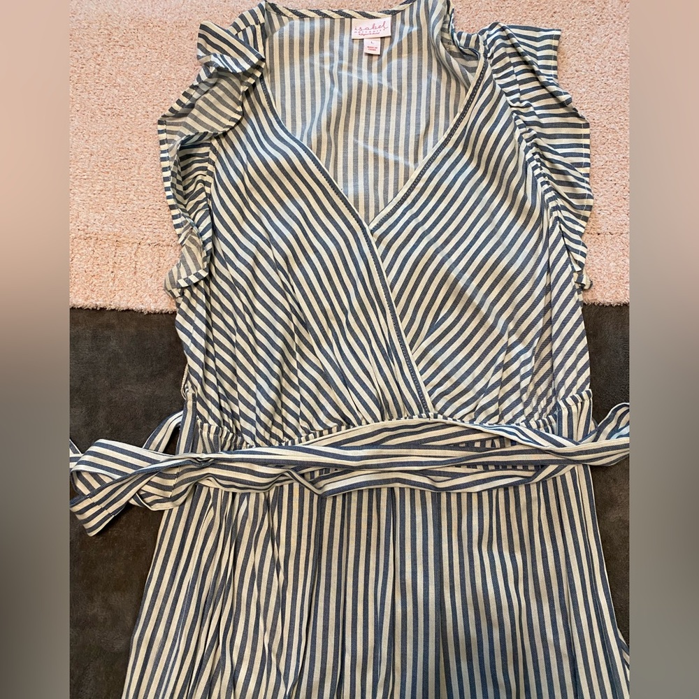 Maternity dress target. Size L. 97% rayon 3% spandex
